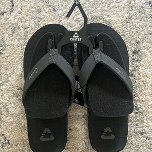 Light weight Cuater (Travis Mathew) Men’s Sandal